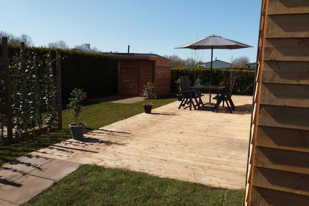 Luxe Vakantie Bungalow Met 3 Slaapkamers Dronrijp Exterior foto
